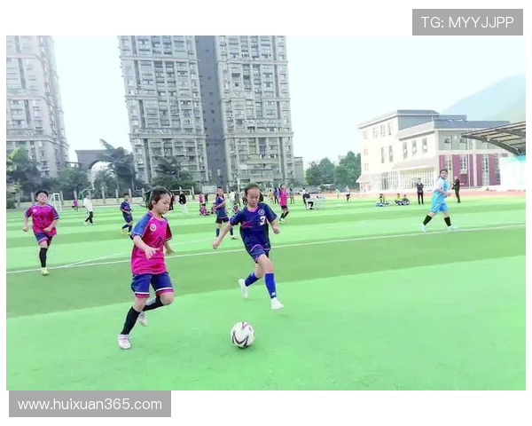 绿茵逐梦青春燃激情世界足球风云再起新征程