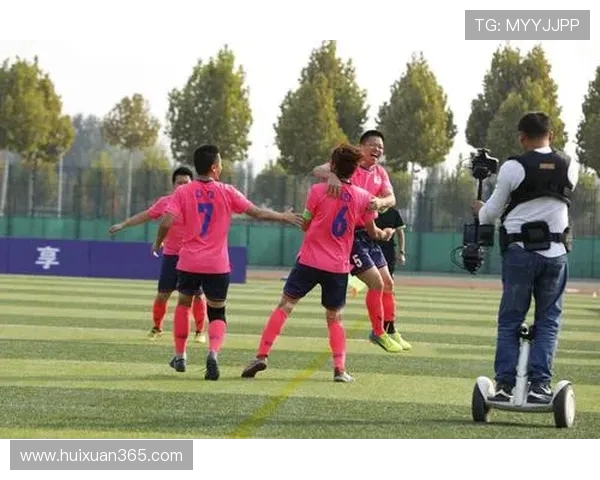 杭州足球队的崛起之路精英赛背后的奋斗与荣耀