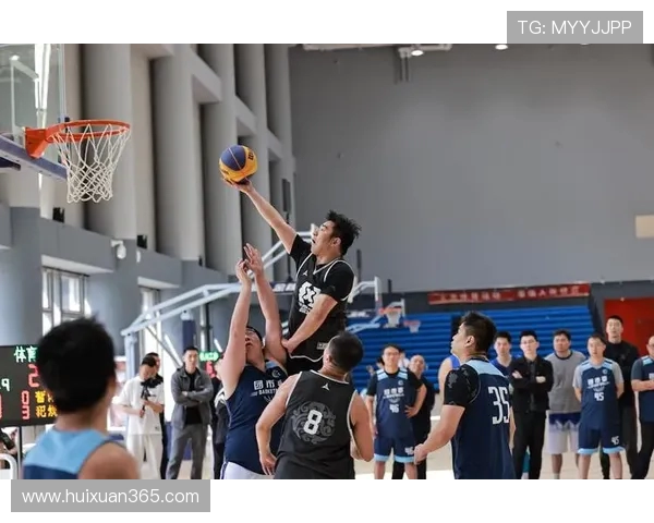 区俊炫领衔对决东莞队全力争胜展现篮球激情与团队合作精神 区俊炫领衔对决东莞队全力争胜展现篮球激情与团队合作精神